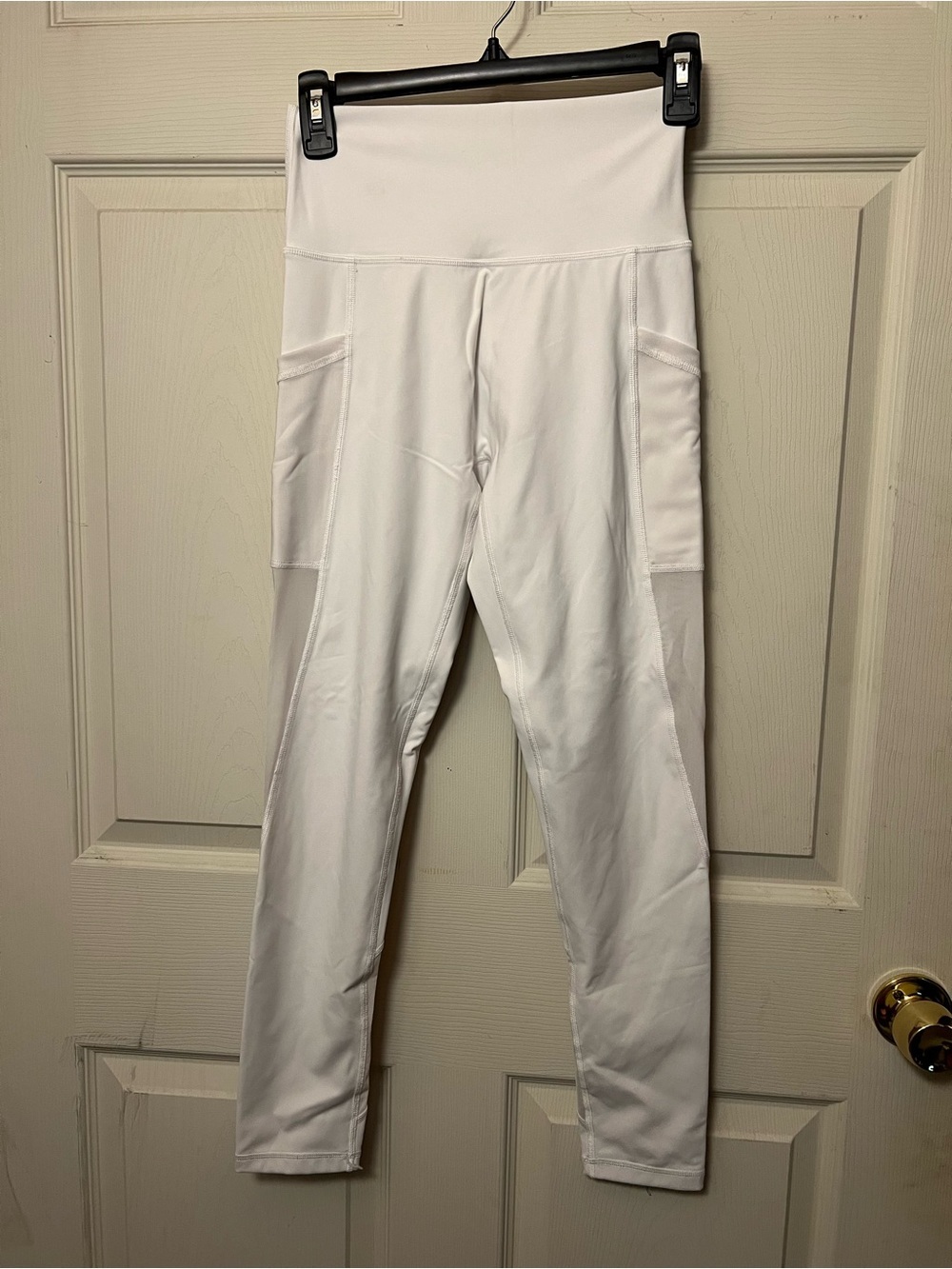 Offline by Aerie White High-Rise Mesh7/8 Leggings